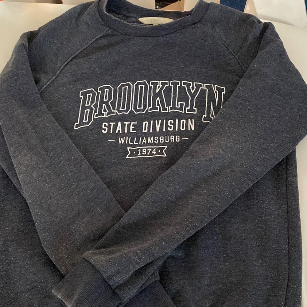 Brooklyn navy crewneck